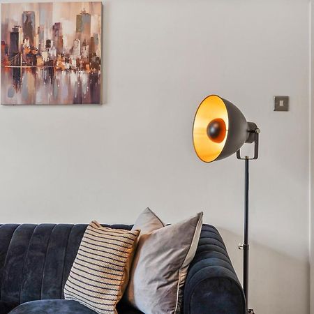 Stylish Maisonette Near The Heath With Free Parking & Wi-Fi Maidstone Buitenkant foto