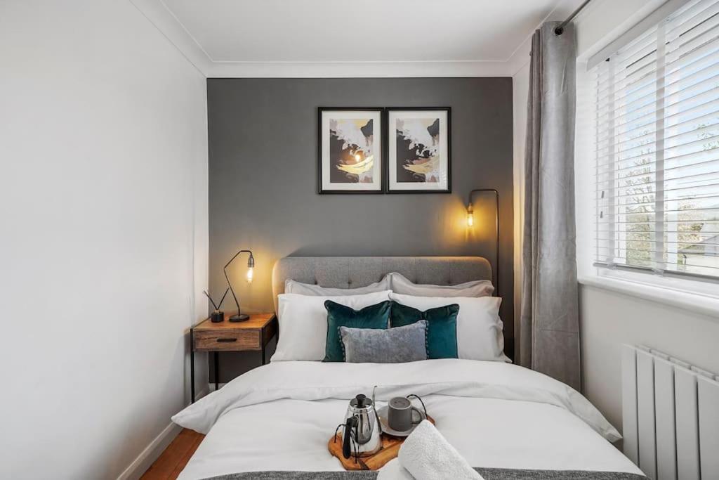 Stylish Maisonette Near The Heath With Free Parking & Wi-Fi Maidstone Buitenkant foto