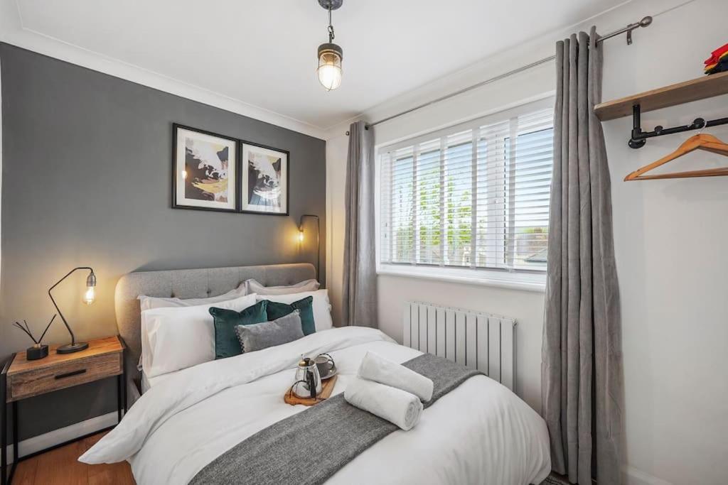 Stylish Maisonette Near The Heath With Free Parking & Wi-Fi Maidstone Buitenkant foto