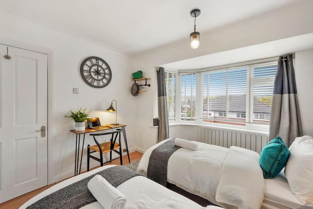 Stylish Maisonette Near The Heath With Free Parking & Wi-Fi Maidstone Buitenkant foto